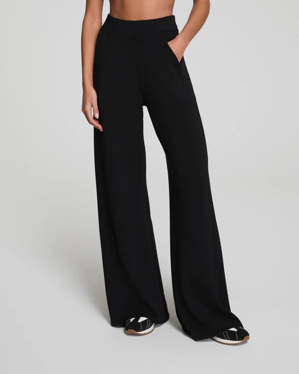 WOMEN'S SPANX AIRESSENTIALS BLACK WIDE LEG TRACK PANTS