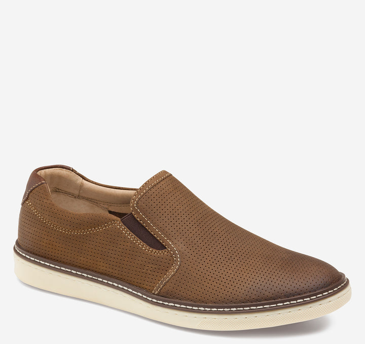 MEN'S JOHNSTON & MURPHY MCGUFFY PERF TAN SLIP ON SHOE