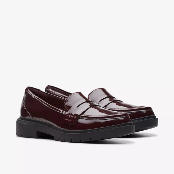 WOMEN'S CLARKS WESTLYNN AYLA BURGUNDY PATENT LOAFER