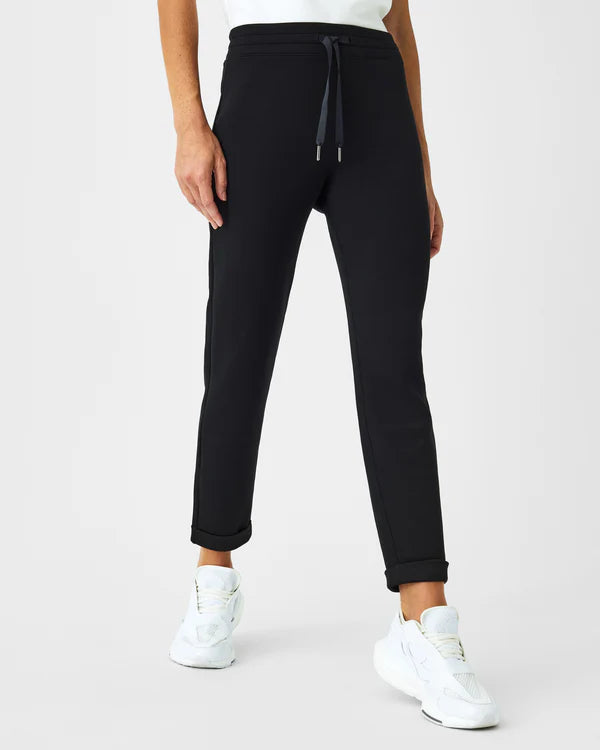 WOMEN'S SPANX AIRESSENTIALS BLACK TAPERED PANTS