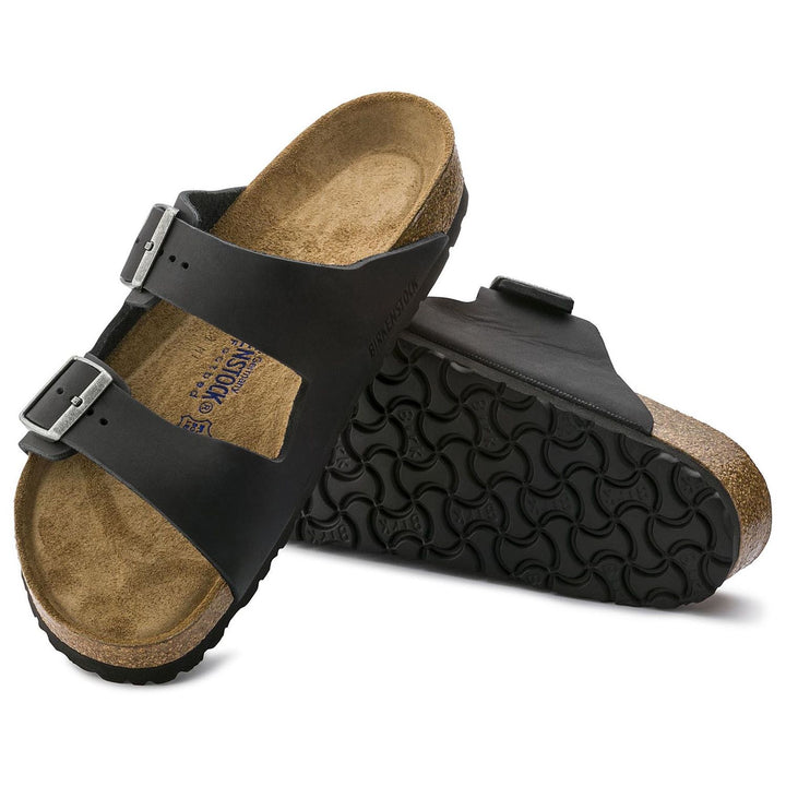 Front View Bikrenstock Sandal Shoe Arizona Oiled Leather Soft Footbed Black Sandal- Availble at Omars Shoes, Aurora, Newmarket Ontario Canada 