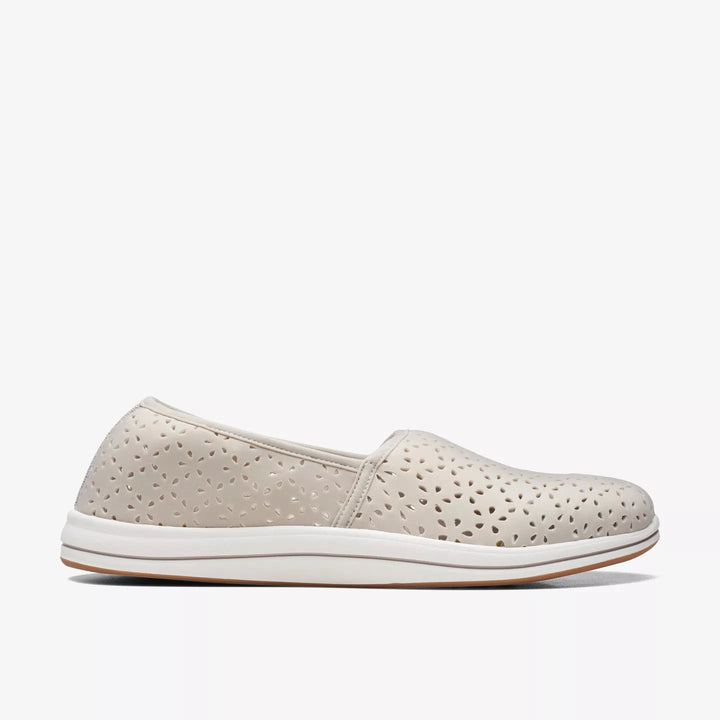 WOMEN'S CLARKS BREEZE EMILY LIGHT TAUPE SLIP ON