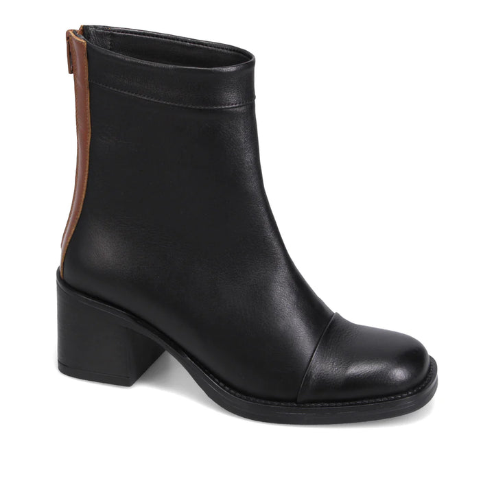 WOMEN'S BUENO RINA BLACK/WALNUT BOOT